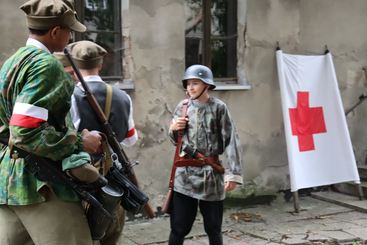 Inscenizacja historyczna i koncert patriotyczny podsumowały wieluńskie uroczystości związane z 80. rocznicą wybuchu Powstania Warszawskiego